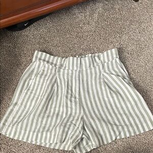 Loft linen shorts